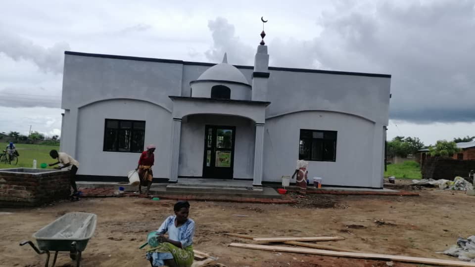 DARUSSUNNAH FOUNDATION HANDS OVER A MAGNIFICENT MOSQUE TO M'MANGA COMMUNITY IN SALIMA