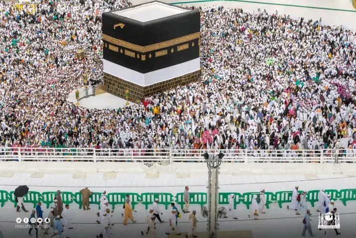 Hujjaj Urged to Maintain Faith