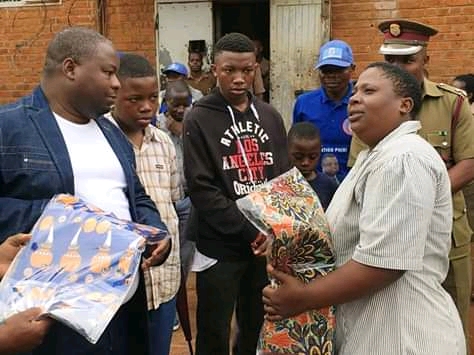 Nakhumwa Donates to Inmates