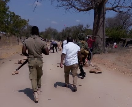 Eight Nabbed for Blocking Public Road